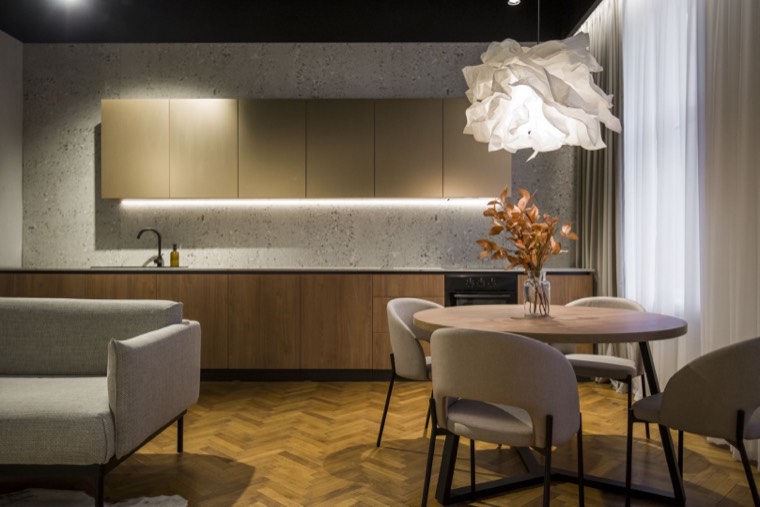 313 Iosefin Suite